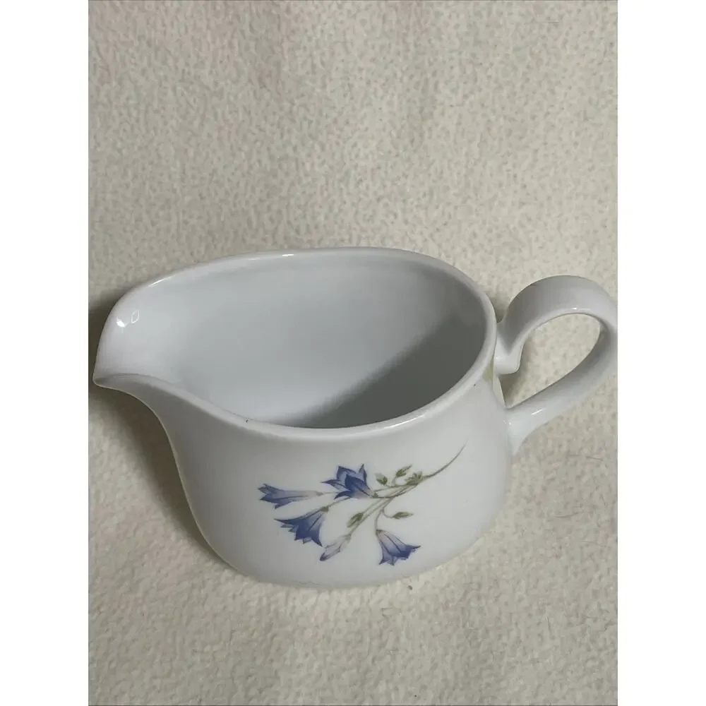 Beautiful Corning Blue Dusk Flower Designed Handled Gravy Boat